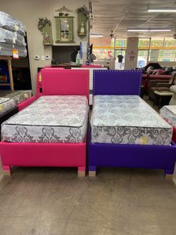 Twin bed with mattress