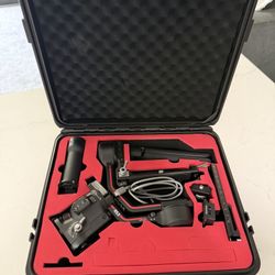 DJI RS 3 Gimbal with Sling Handgrip and Carrying Case