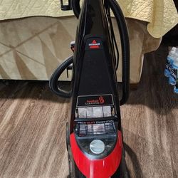 Bissell Rug Cleaner/ Vacuum 