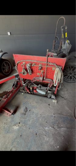 Autobody  frame puller