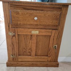 Solid Wood Cabinet Great For The Kitchens