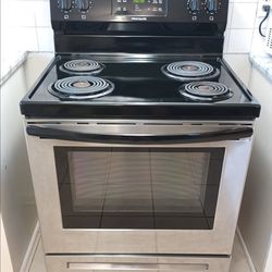 Frigidaire stove