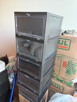 Drop-Front Shoe Boxes