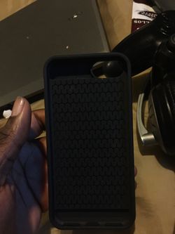 iPhone case can put money and cards inside