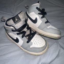 Toddler air Jordan size 7c