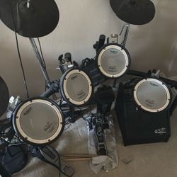 Roland Electric Drum Kit (full kit)