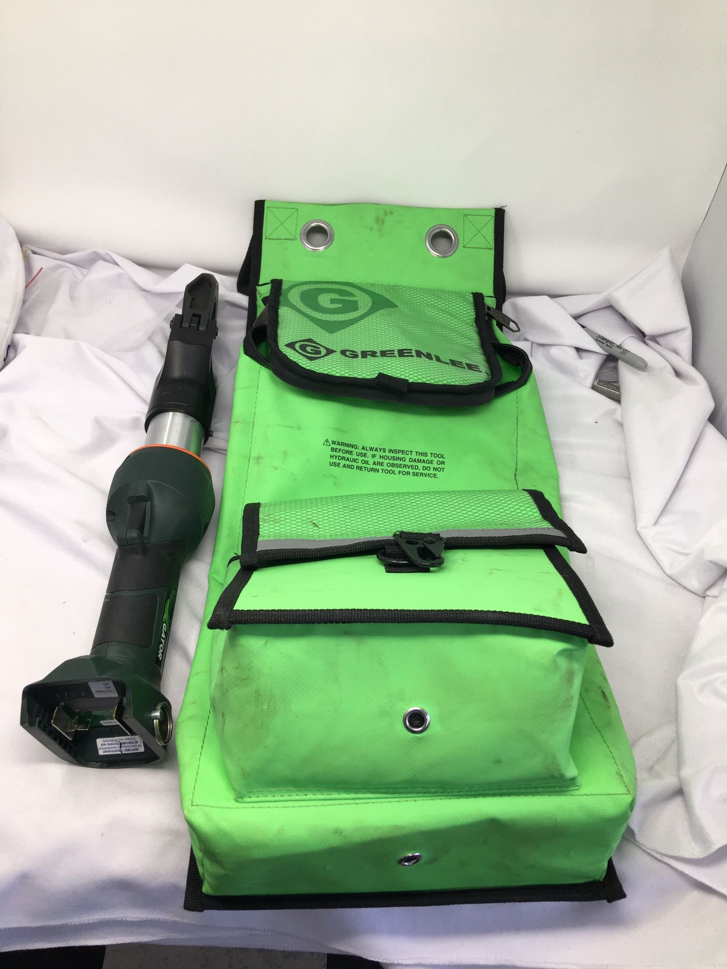 Greenlee Gators ESG45LX Battery Hydraulic. ACSR Guy Ground Rod Cable Cutter