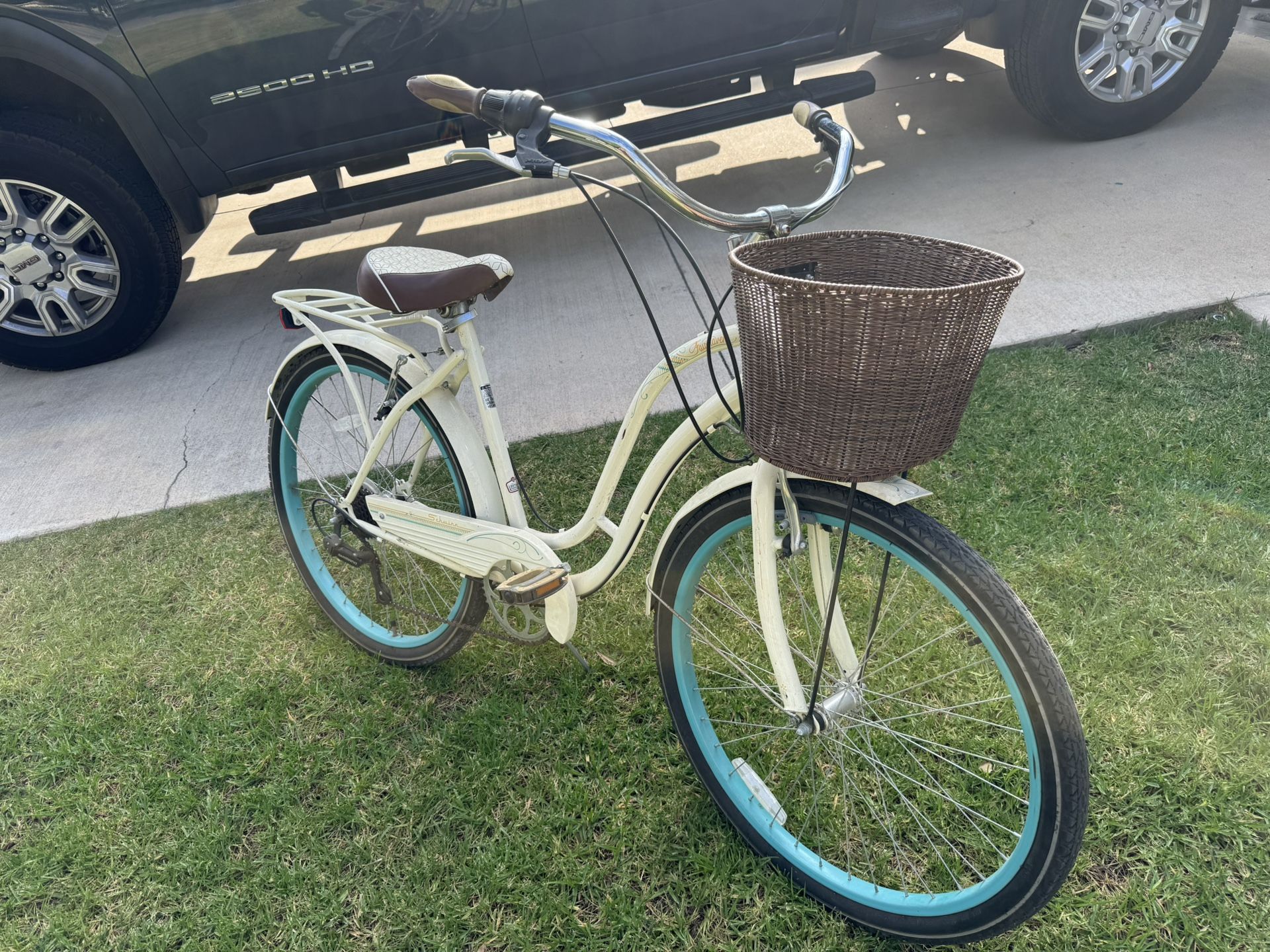schwinn bicycle basket Vintage Wicker Basket Bike Basket For Schwinn Cruiser Schwinn Beach Cruiser  24 Inch Bikes Cycling