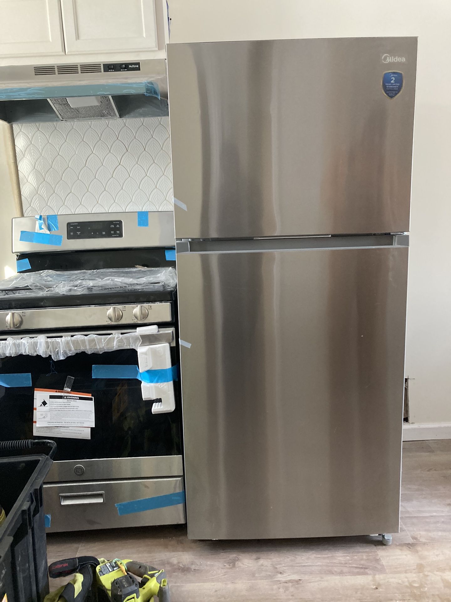 Refrigerator (BRAND NEW)