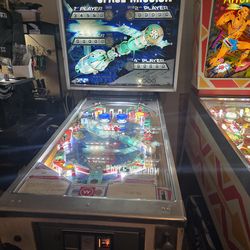 Williams Space Mission Pinball Machine (1975)