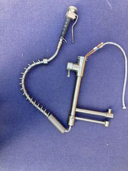 Commercial dish Rinsing hose assembly