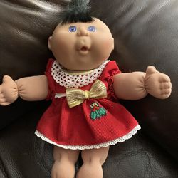 13.5” Cabbage Patch Christmas Doll / Tag Says 1995