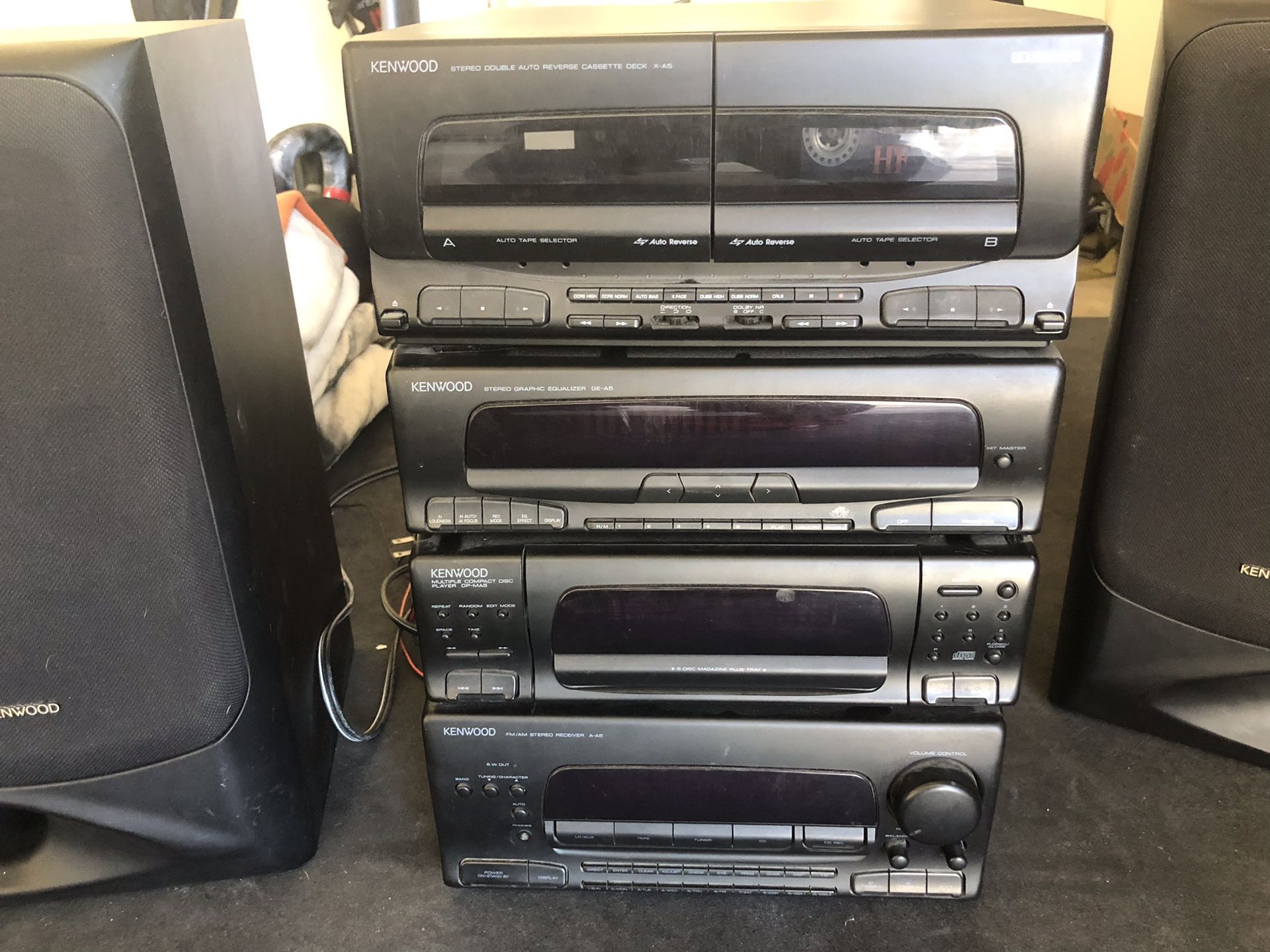 Kenwood home stereo system, 6 disc cd changer works great