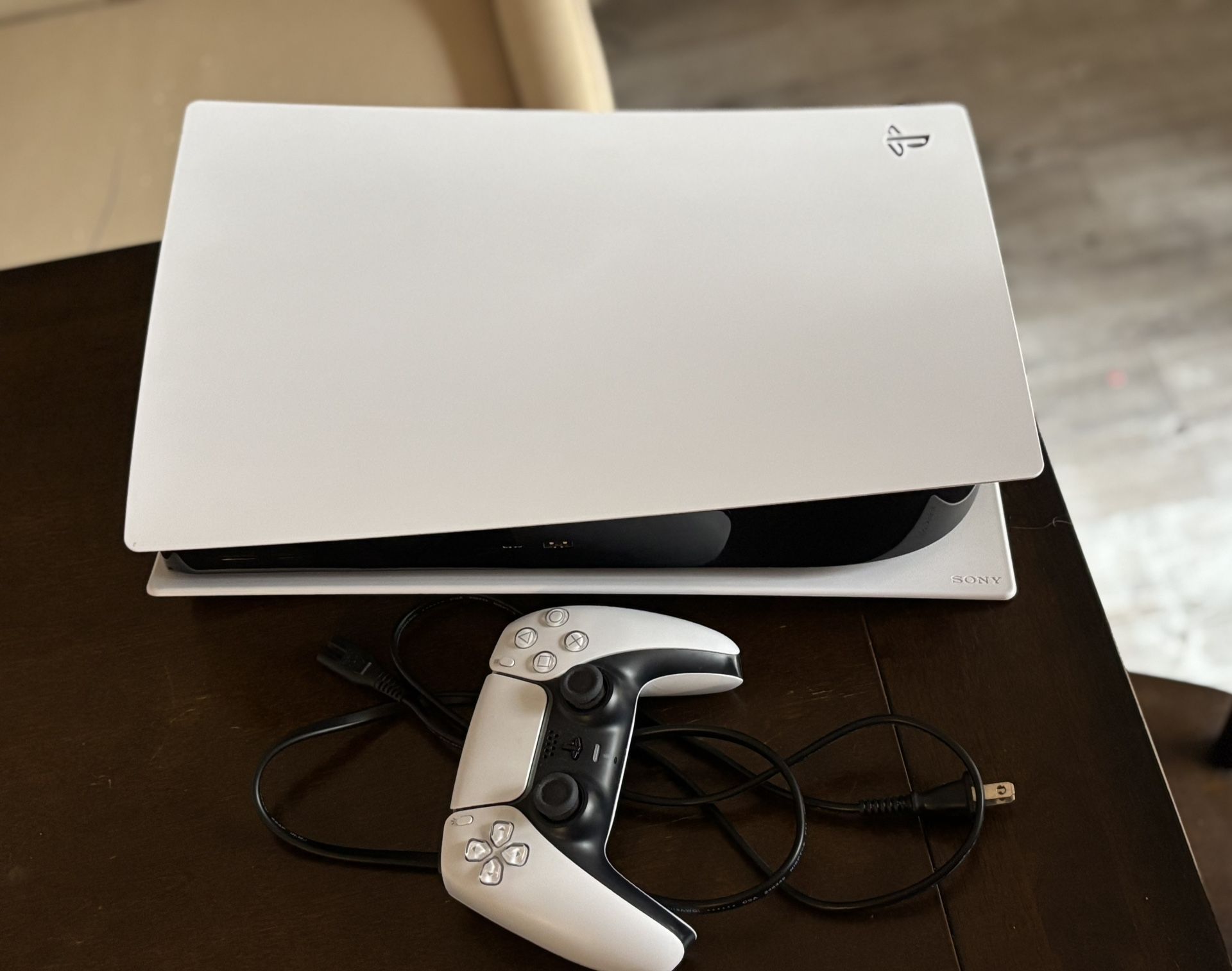 PlayStation 5.  1TB + Disk (barely Used) 