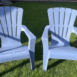 4 Free Resin Chairs