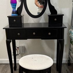 Make-up Table And Chair