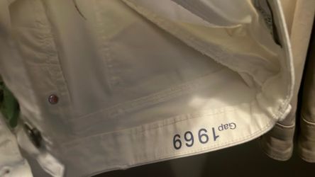 White Gap boot cut Jeans