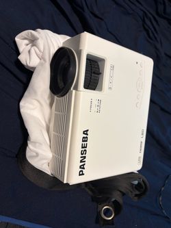 PANSEBA HI-04 projector and cloth screen