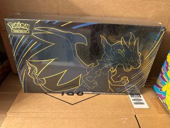 Pokémon Mega Charizard UPC ultra premium Collection