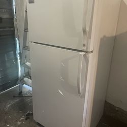 Refrigerator works great. We sell all the time. 