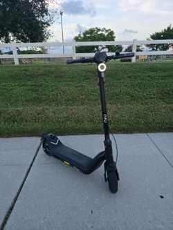 NIU KQI3 Pro - Electric Scooter - Like New