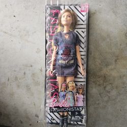 Barbie Fashionista doll #87 