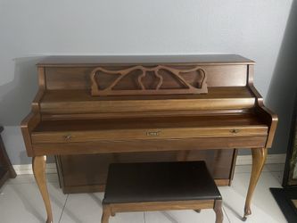 Kimball 403p Upright Piano 1988