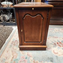 Fantastic Wooden End Table 