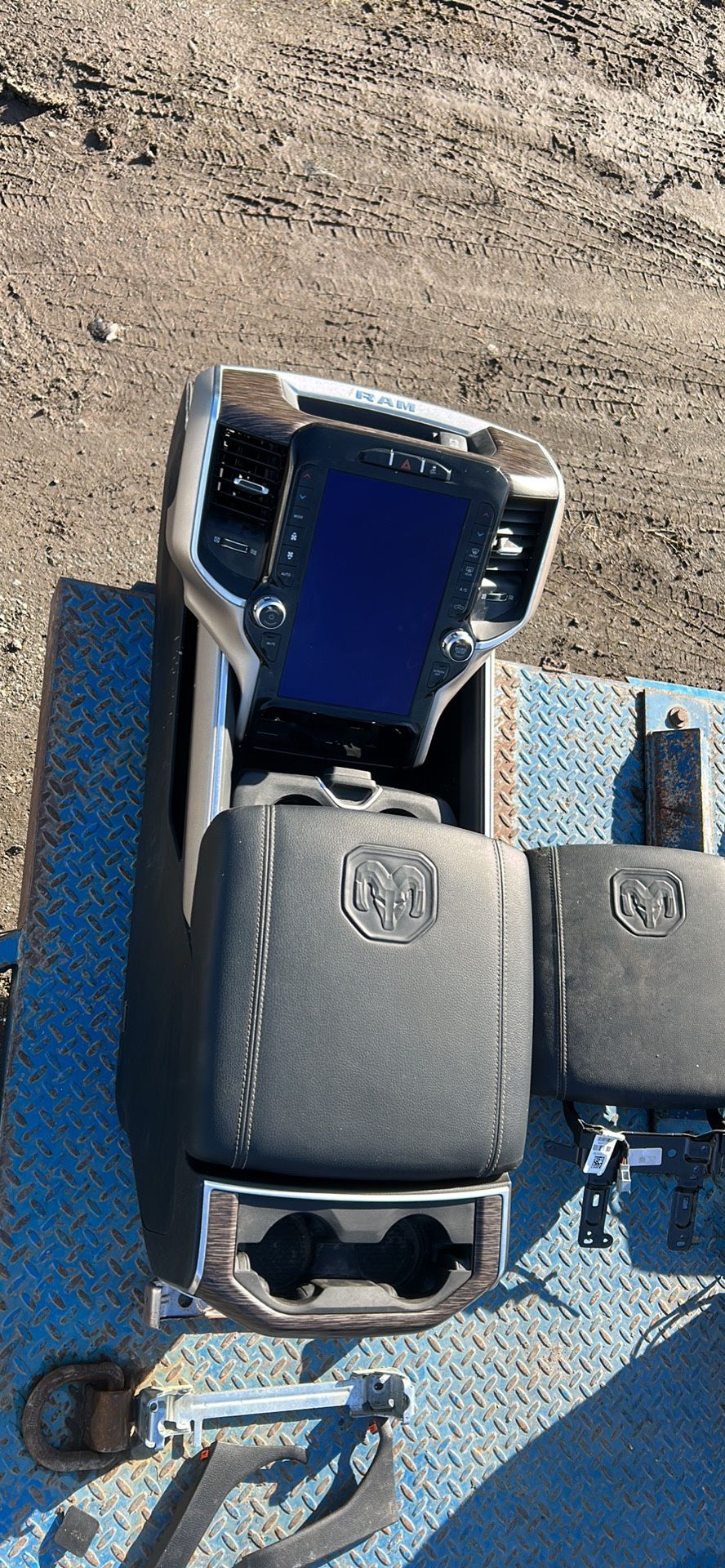 Ram Stereos And Consoles