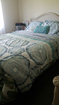 Queen Comforter