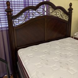 Queen Bed With Mattress And Box Spring.