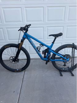 2024 Pivot Switchblade - Size L - Shimano XT