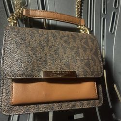 Cute Michael Kors Purse