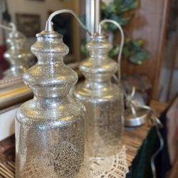 Absolutely gorgeous light fixtures Mercury Silver/Chrome Glass