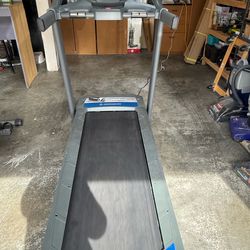 Horizon Treadmill