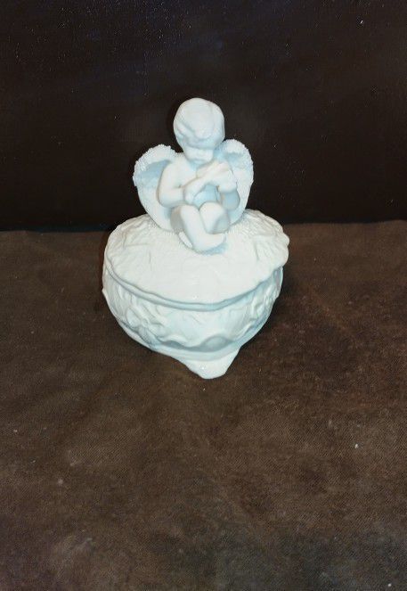Vintage Heart Shaped Jewelry Box White Porcelain - Bisque Cherub Angel On Heart Shaped Trinket Box - 4 ½" Tall