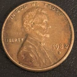 1982 D Penny  Small Date