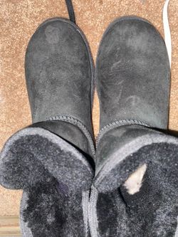 Black Uggs
