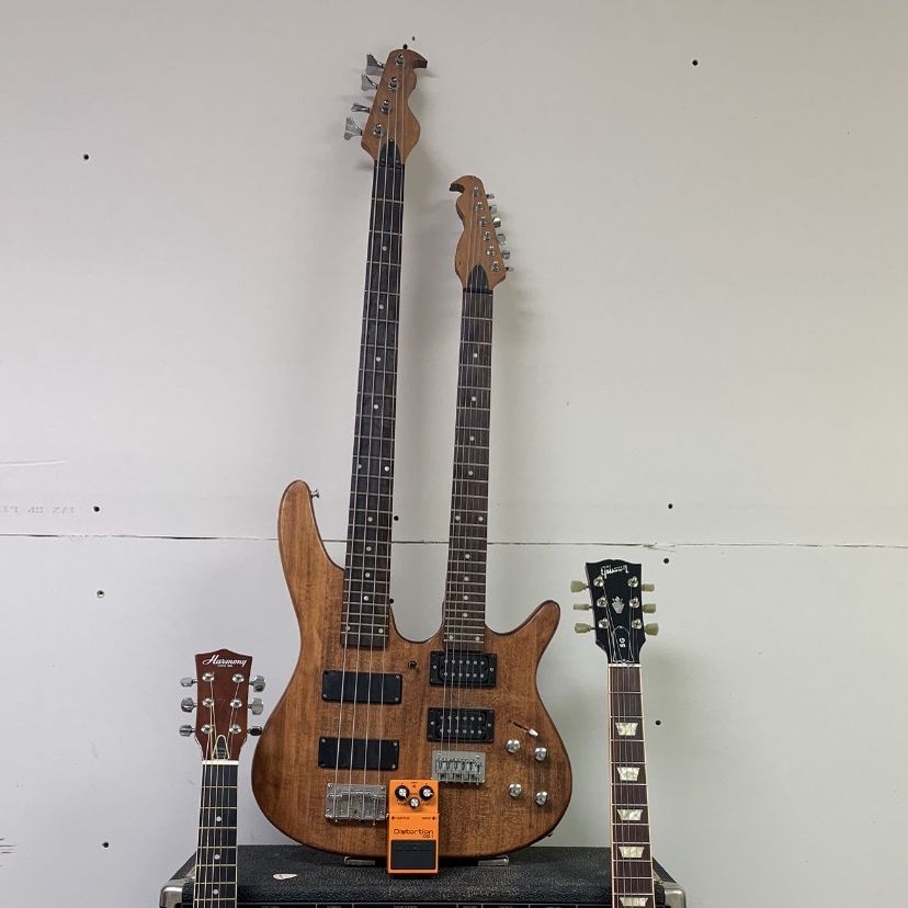 Double neck bass and six-string electric guitar