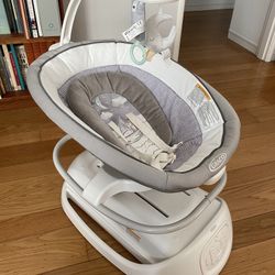 Graco Sense2Soothe Baby Swing with Cry Detection Technology, Sailor