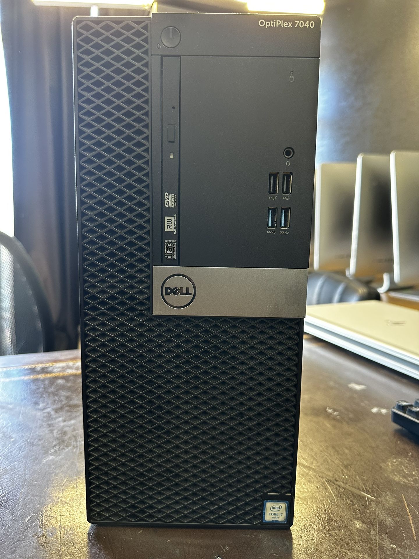 Dell OptiPlex 7040, 16 GB ram, core i7-6th gen