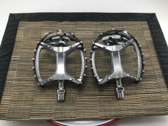 SUNTOUR XC-2 PLATFORM BEAR TRAP PEDALS...