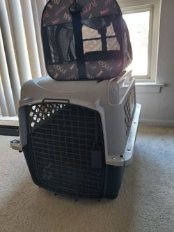 2 pet carriers prices vary 26xx Welsh Rd still available