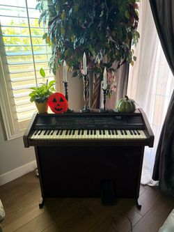 Small piano/key board