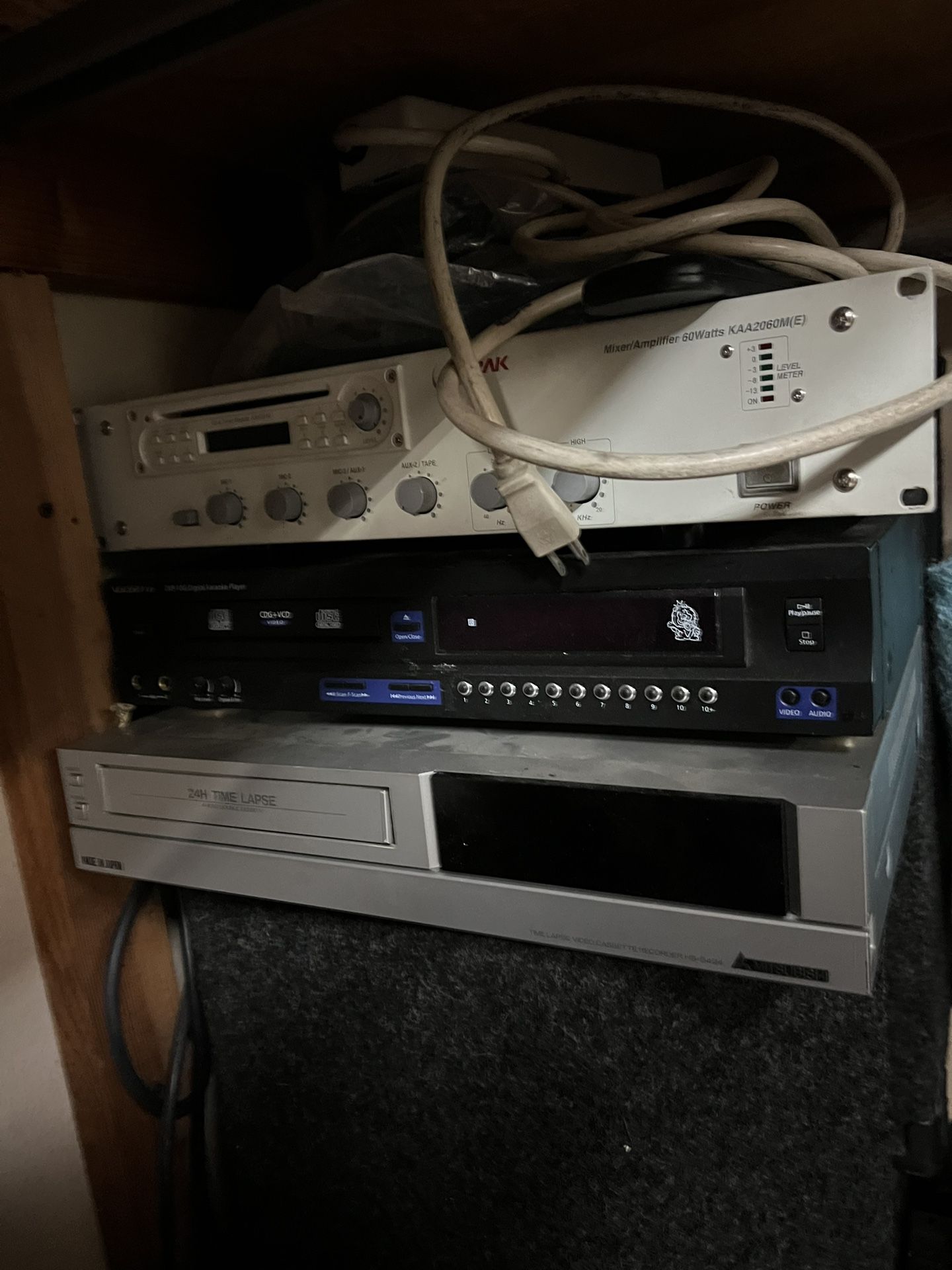 Audio Equipment - Speakers, Karaoke, DJ