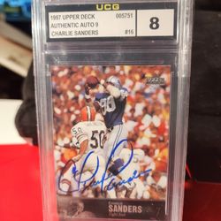 1997 Upper Deck #16 Legends Charlie Sanders HOF  UCG 8 Auto 9 Lions 