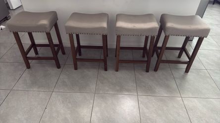 4 wood bar seat