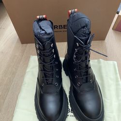 Brand New Burberry Women Leather Boots Black Size 38.5