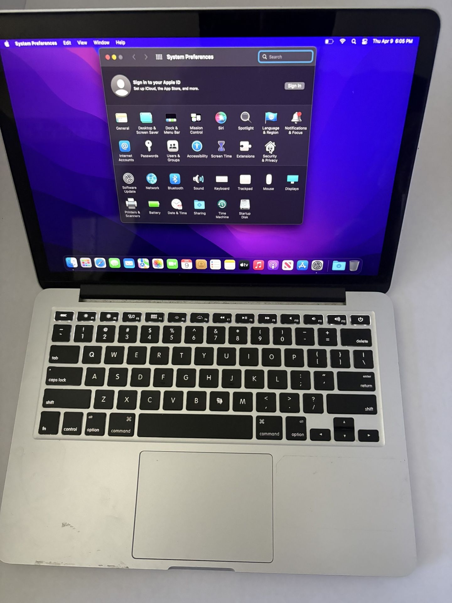 2015 13” MacBook Pro $180