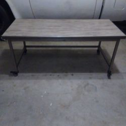 Industrial Rolling Table